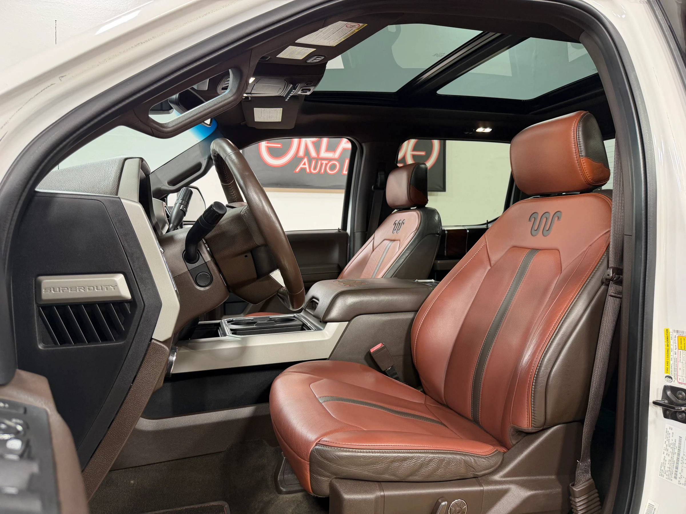 Used 2018 Ford F250 King Ranch w/ King Ranch Ultimate Package AWD/4WD image 13