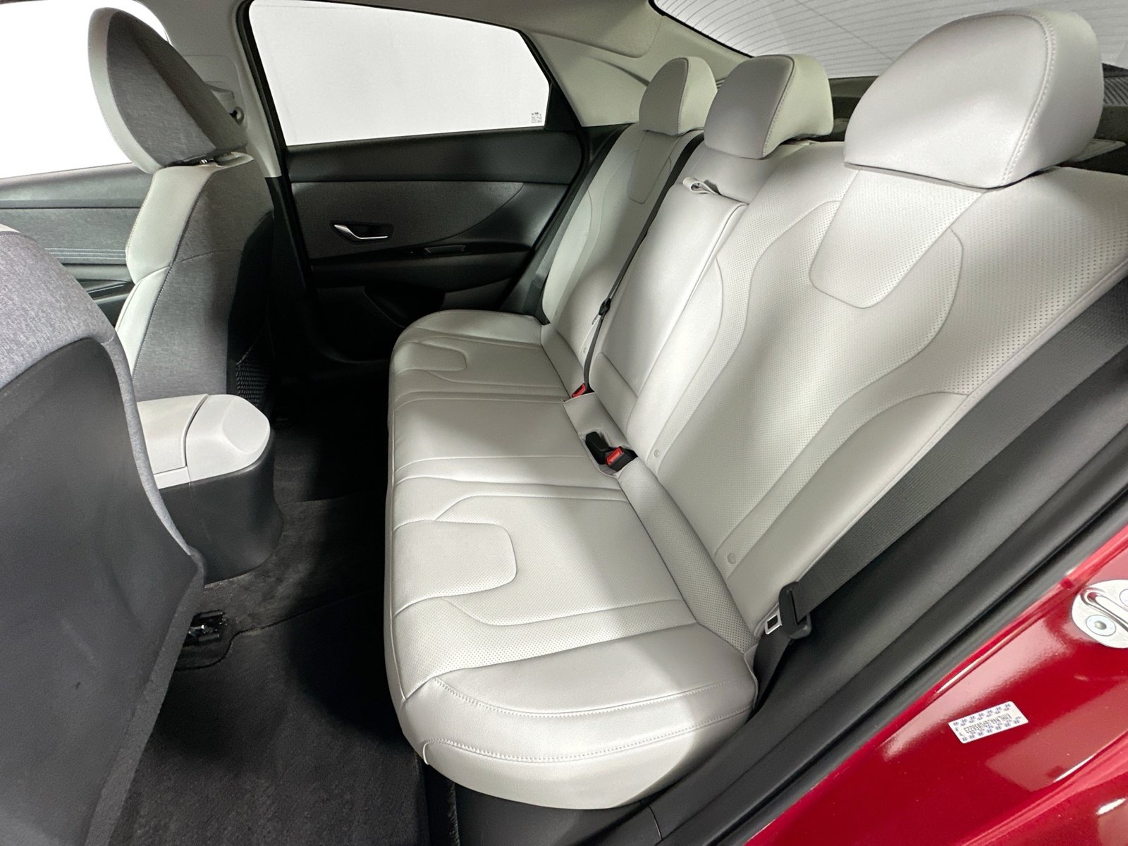 Used 2023 Hyundai Elantra Limited FWD image 26
