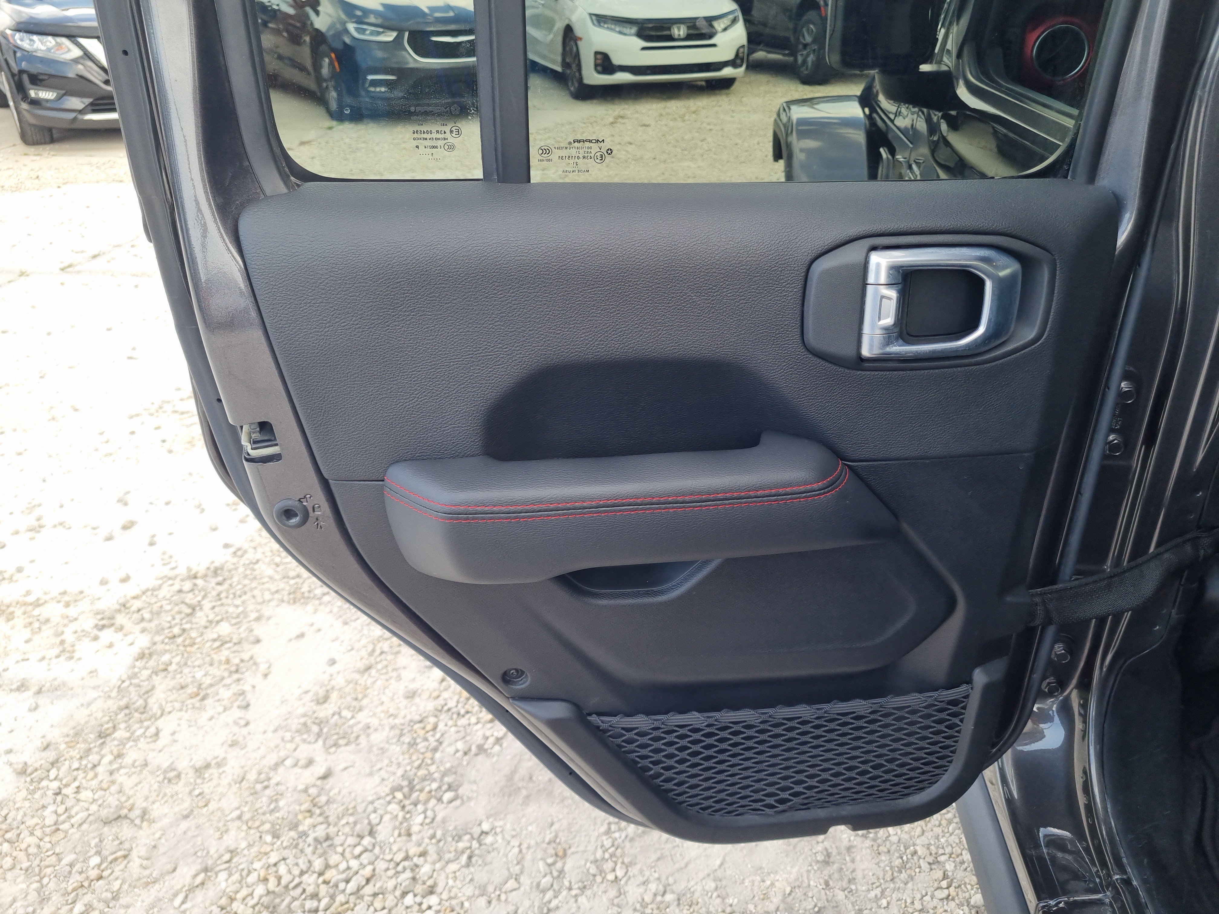 Used 2022 Jeep Gladiator Rubicon w/ LED Lighting Group AWD/4WD image 10