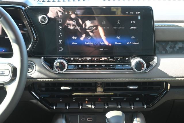 Used 2024 Chevrolet Colorado ZR2 w/ ZR2 Convenience Package III image 17