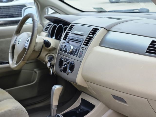 Used 2012 Nissan Versa 1.8 S w/ Special Edition Pkg FWD image 13