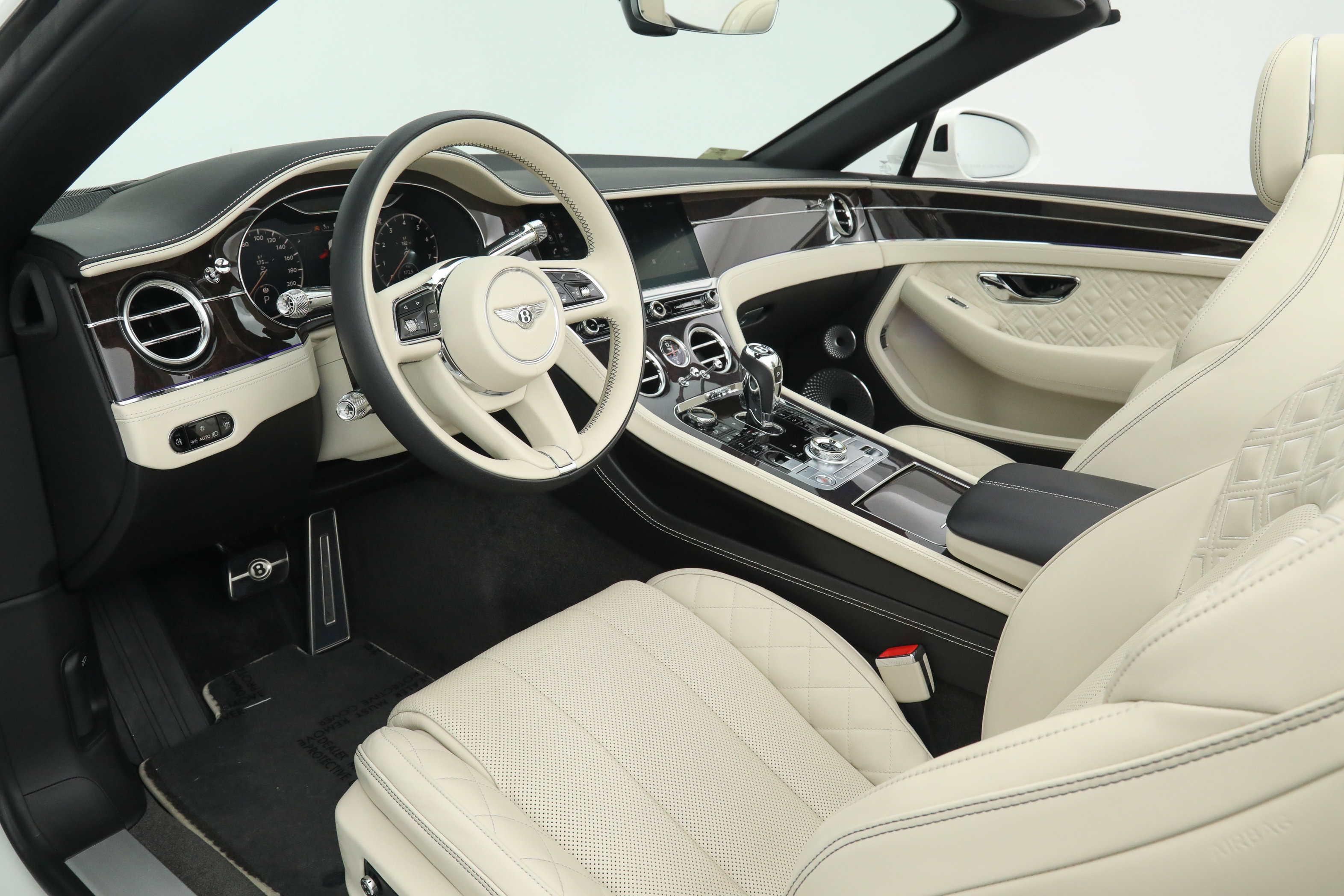 Used 2022 Bentley Continental GT AWD/4WD image 21