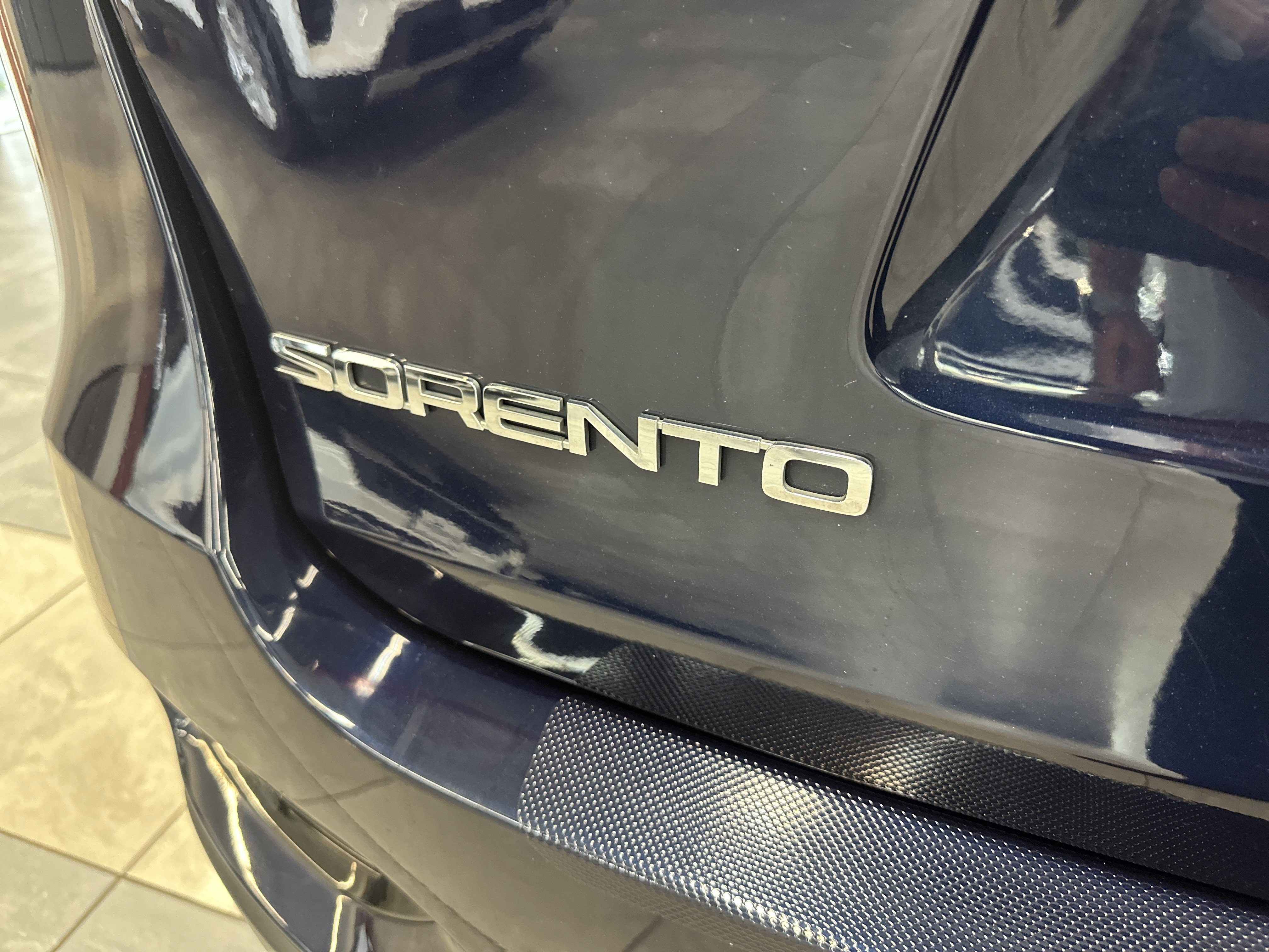 Used 2020 Kia Sorento S image 10