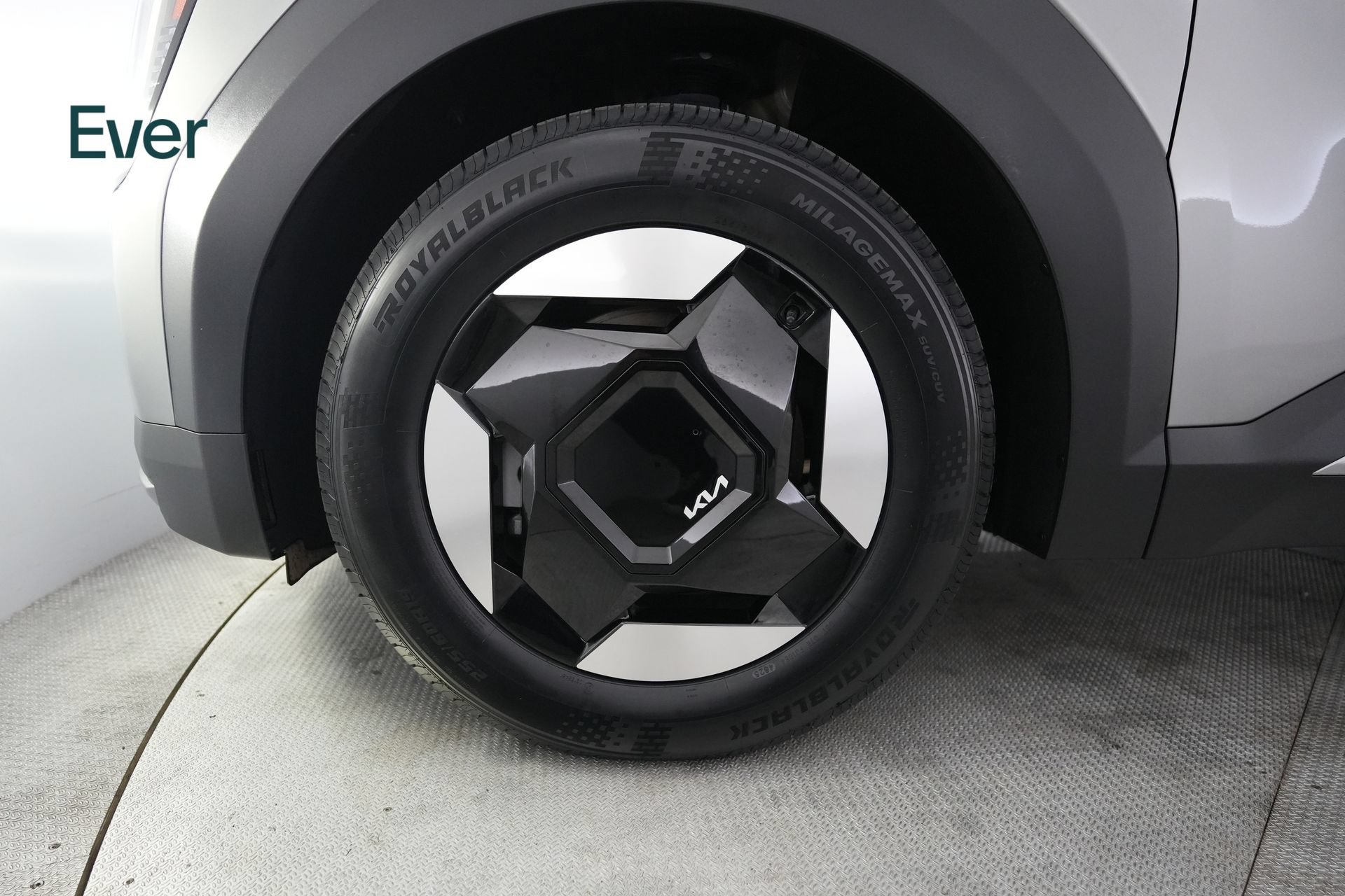 Used 2024 Kia EV9 Light Long Range RWD image 19