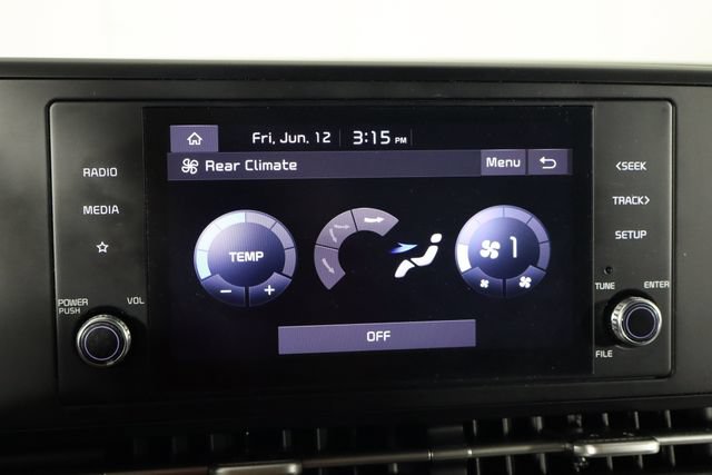 Used 2023 Kia Carnival LX FWD image 36
