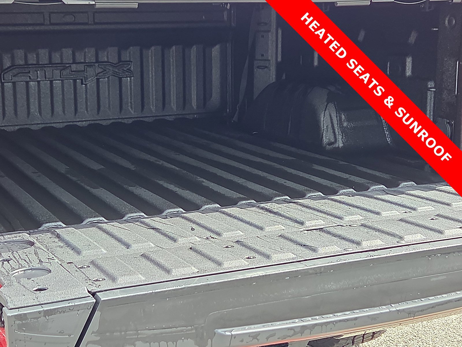 Used 2023 GMC Sierra 1500 AT4X image 9