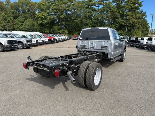 New 2026 Ford F550 4x4 SuperCab Super Duty image 7