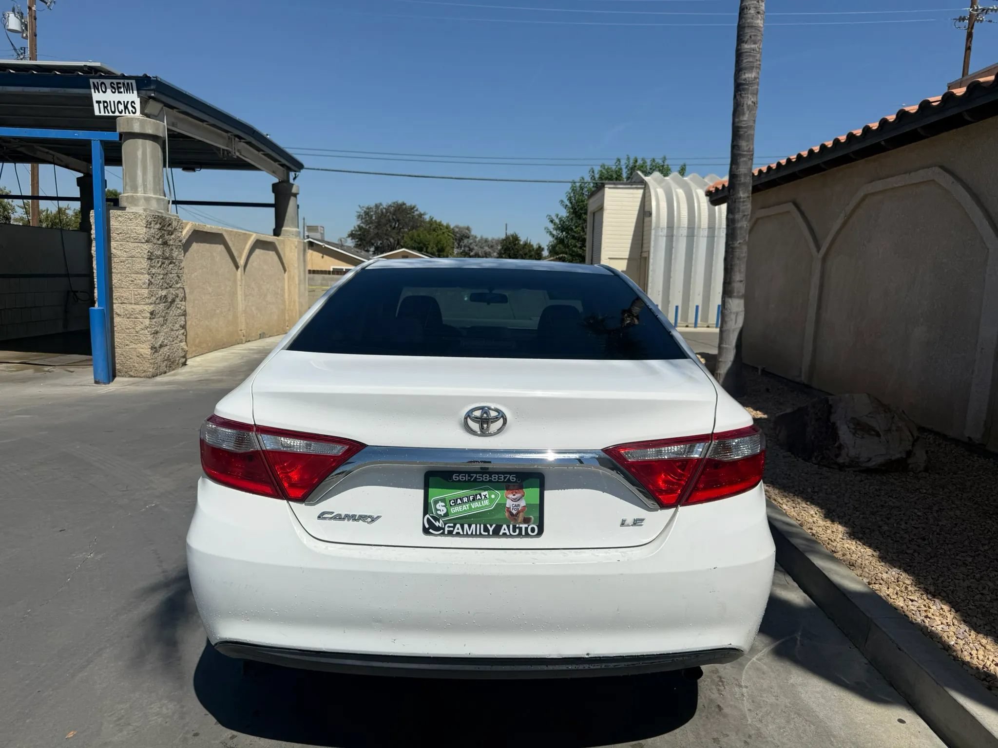 Used 2015 Toyota Camry LE FWD image 5