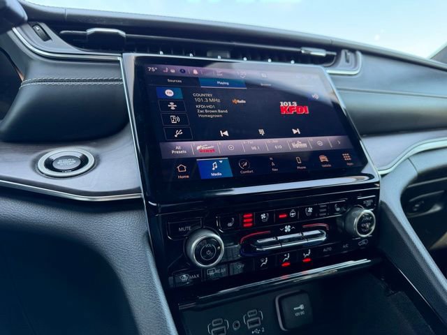 Used 2021 Jeep Grand Cherokee L Overland image 26