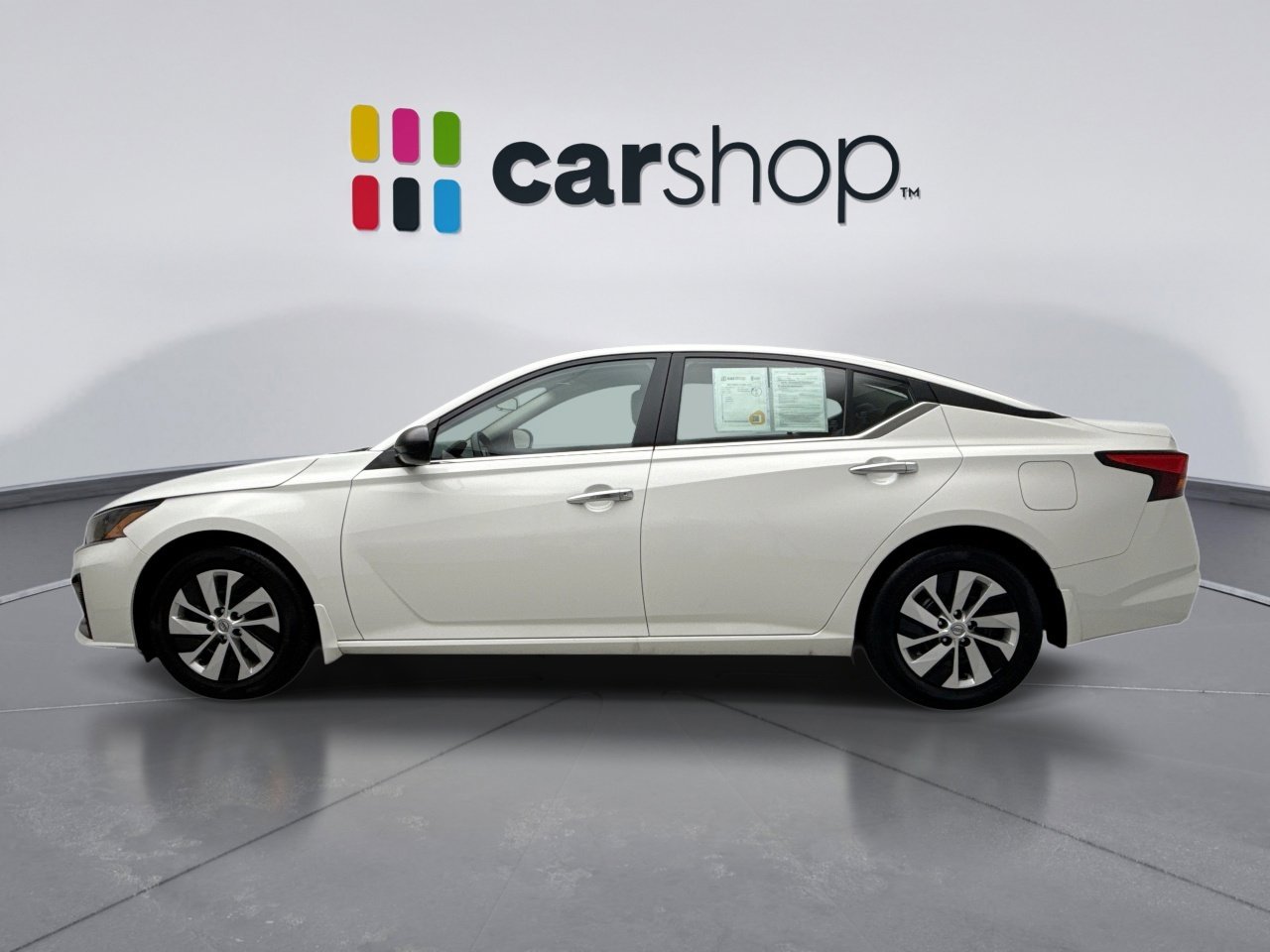 Used 2024 Nissan Altima 2.5 S image 2