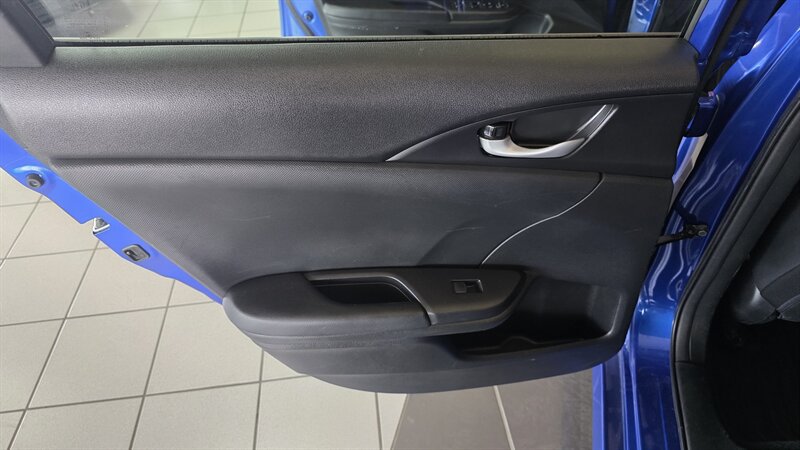 Used 2019 Honda Civic Sport image 19