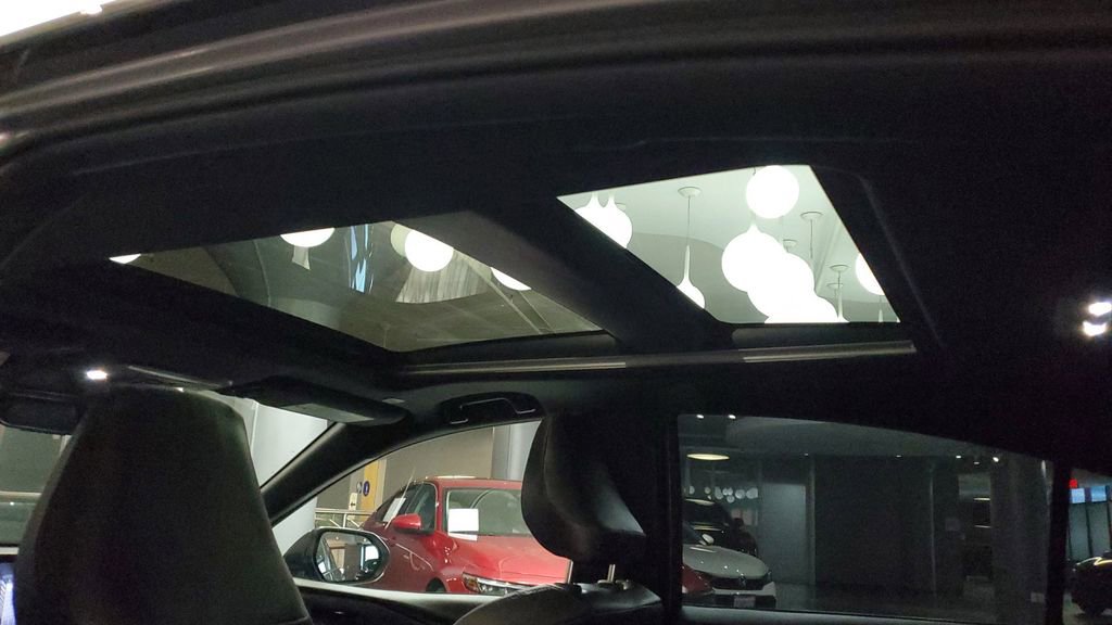 Used 2025 Toyota Camry XSE image 16