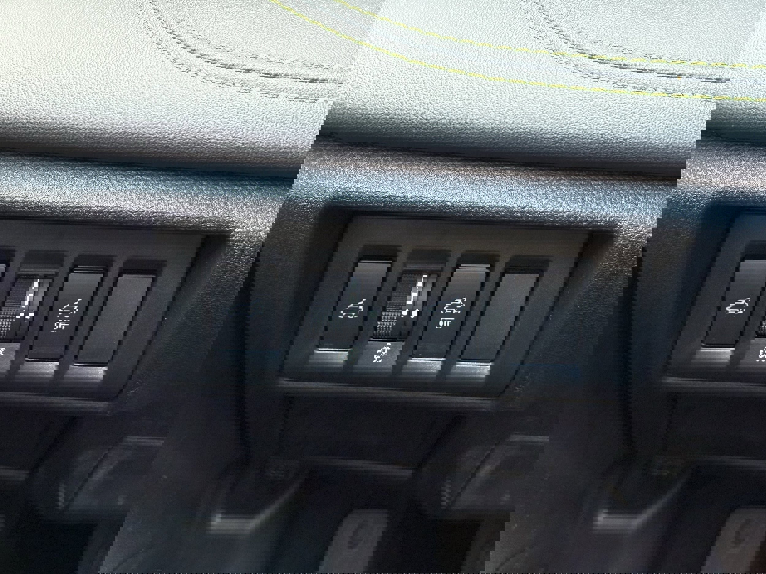 Used 2025 Subaru Outback Onyx Edition image 17