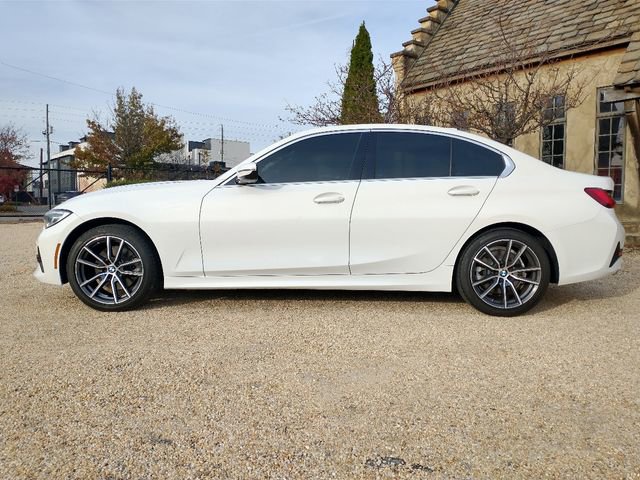 Used 2021 BMW 330i Sedan w/ Driving Assistance Package image 9
