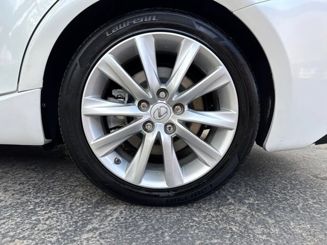 Used 2016 Lexus IS 200t RWD image 27