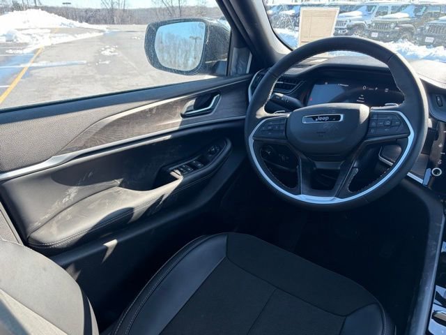 New 2026 Jeep Grand Cherokee Altitude AWD/4WD image 32