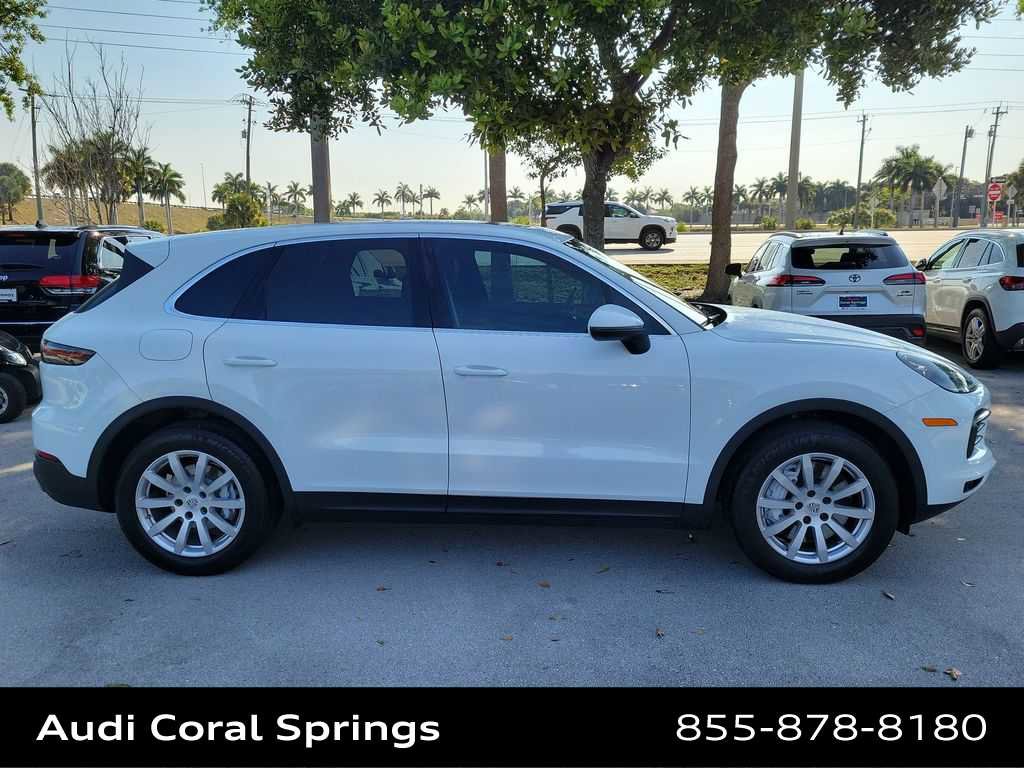 Used 2021 Porsche Cayenne image 9