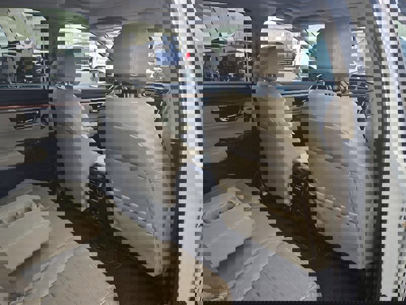 Used 2018 Honda CR-V Touring image 19