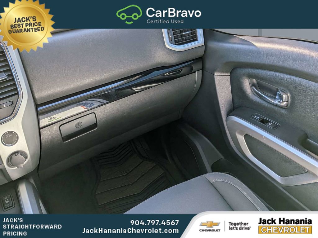Used 2020 Nissan Titan SV w/ SV Convenience Package AWD/4WD image 16
