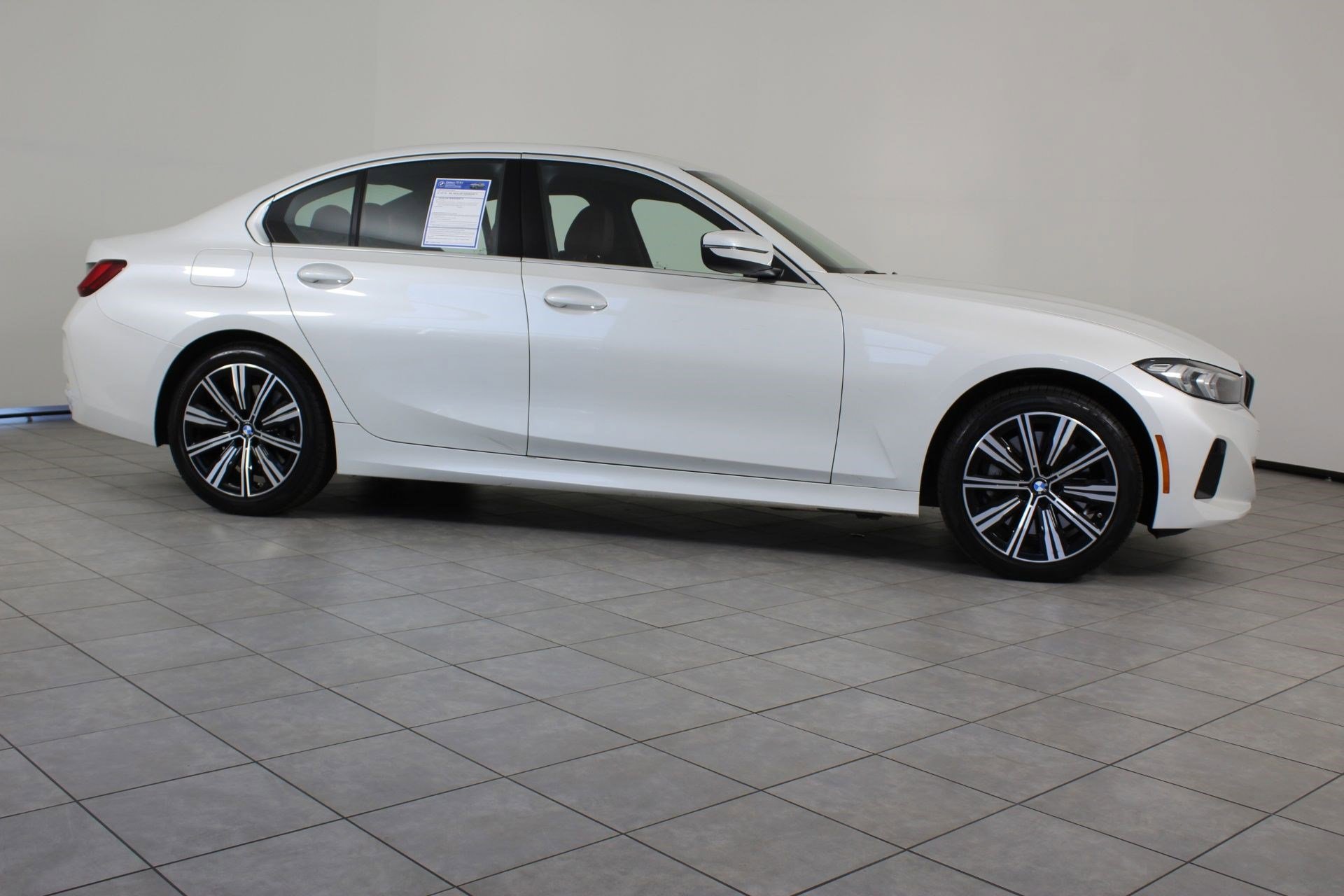 Certified 2025 BMW 330i xDrive Sedan image 8