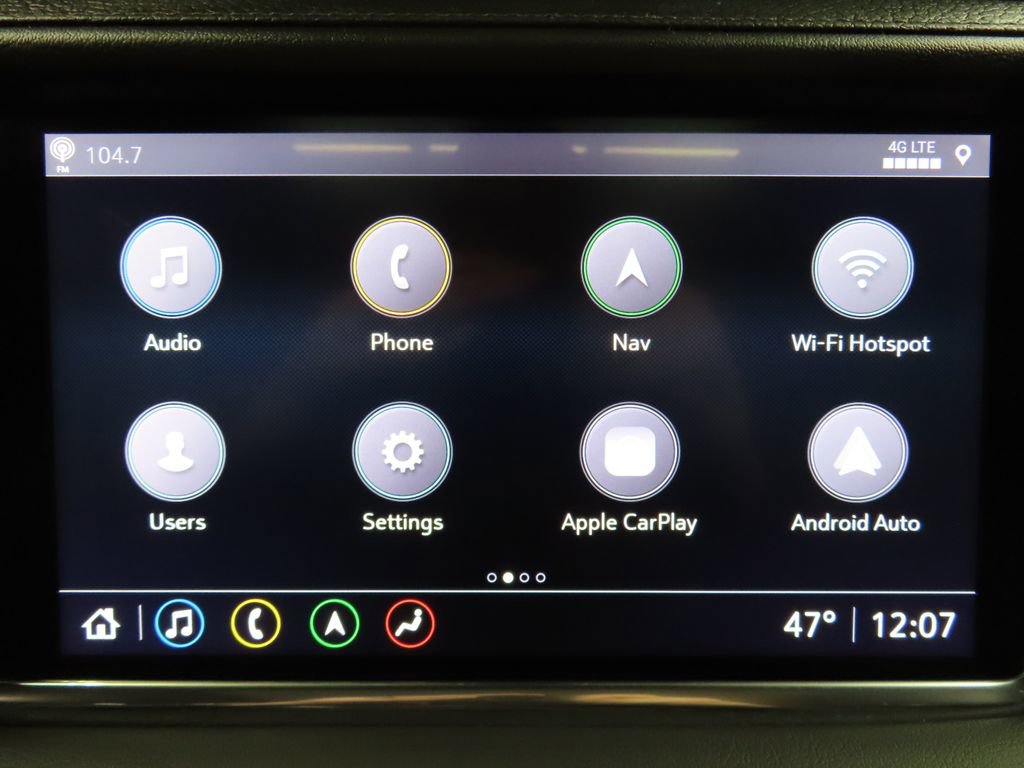 Used 2021 GMC Yukon Denali w/ Denali Premium Package image 27