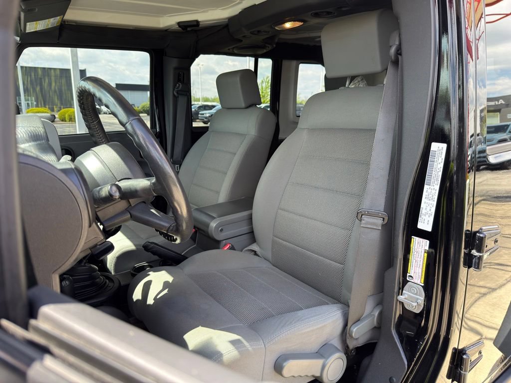 Used 2009 Jeep Wrangler Unlimited Rubicon w/ Trailer Tow Group AWD/4WD image 12