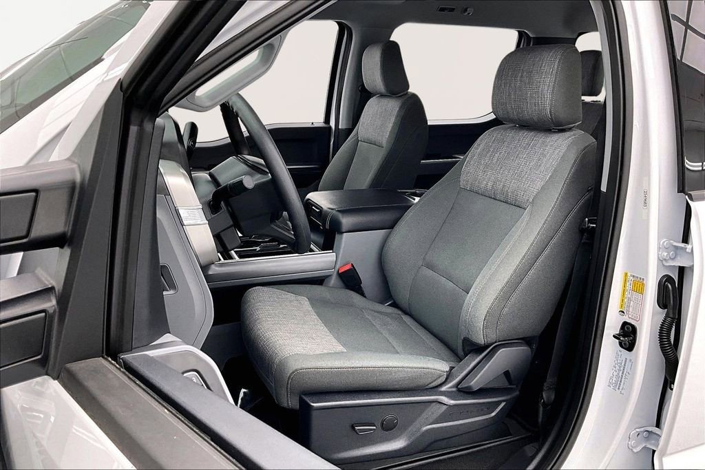 Certified 2025 Ford F250 XLT w/ FX4 Off-Road Package image 26