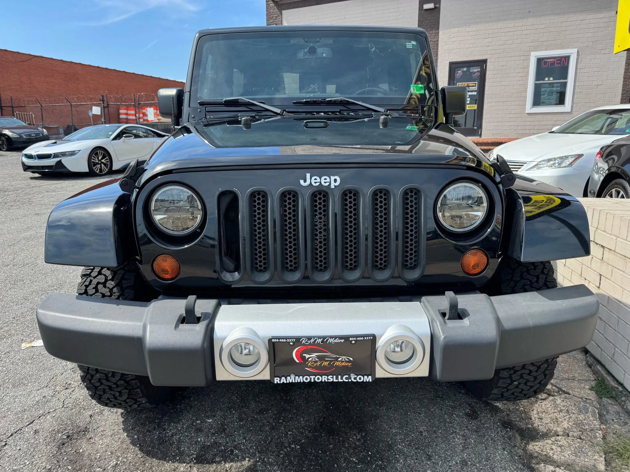 Used 2013 Jeep Wrangler Unlimited Sahara w/ Connectivity Group image 6