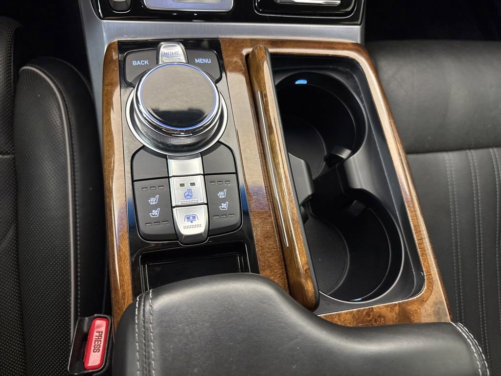 Used 2017 Genesis G90 5.0 Ultimate image 32