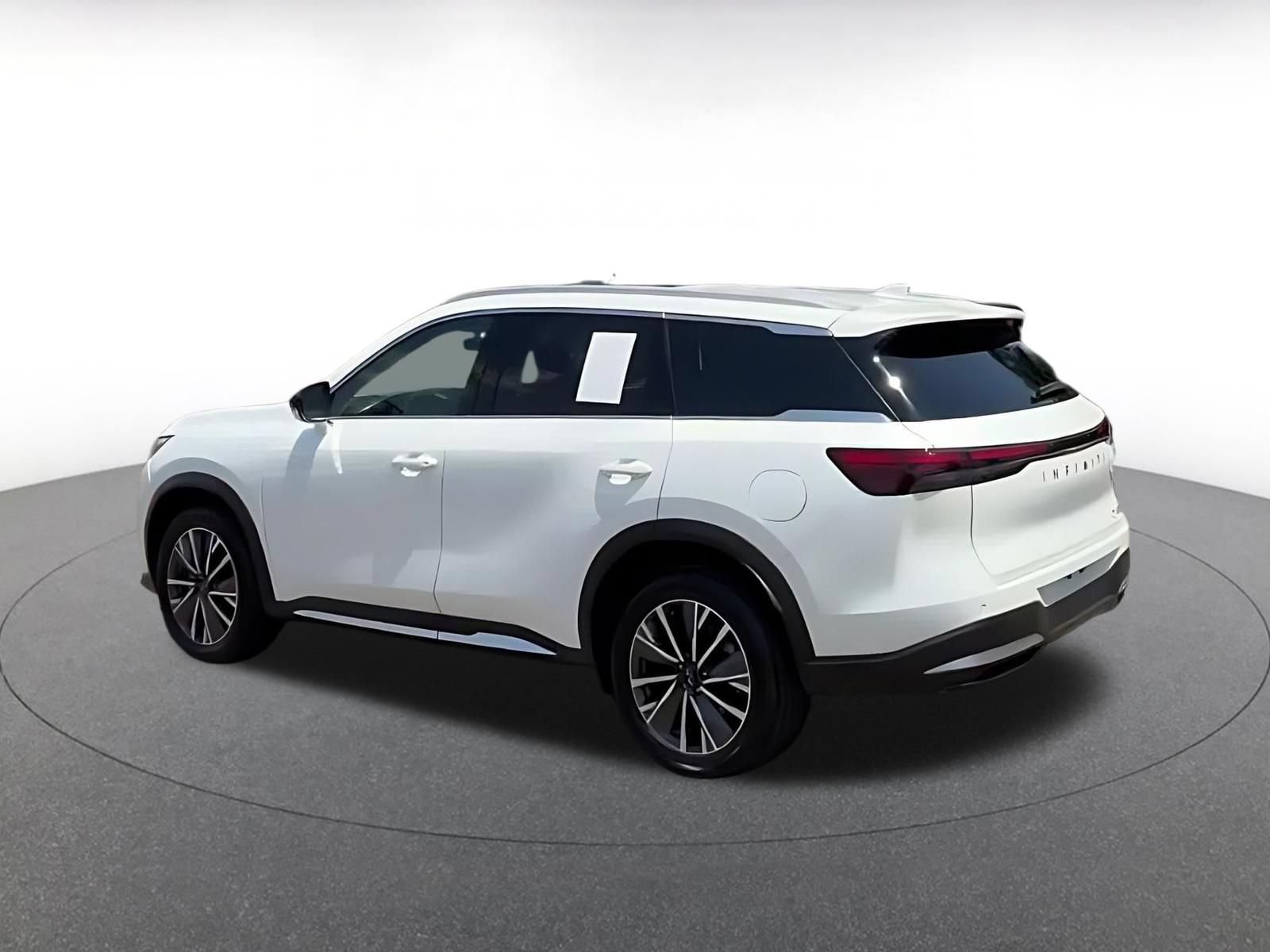 Used 2026 INFINITI QX60 Luxe AWD/4WD image 9