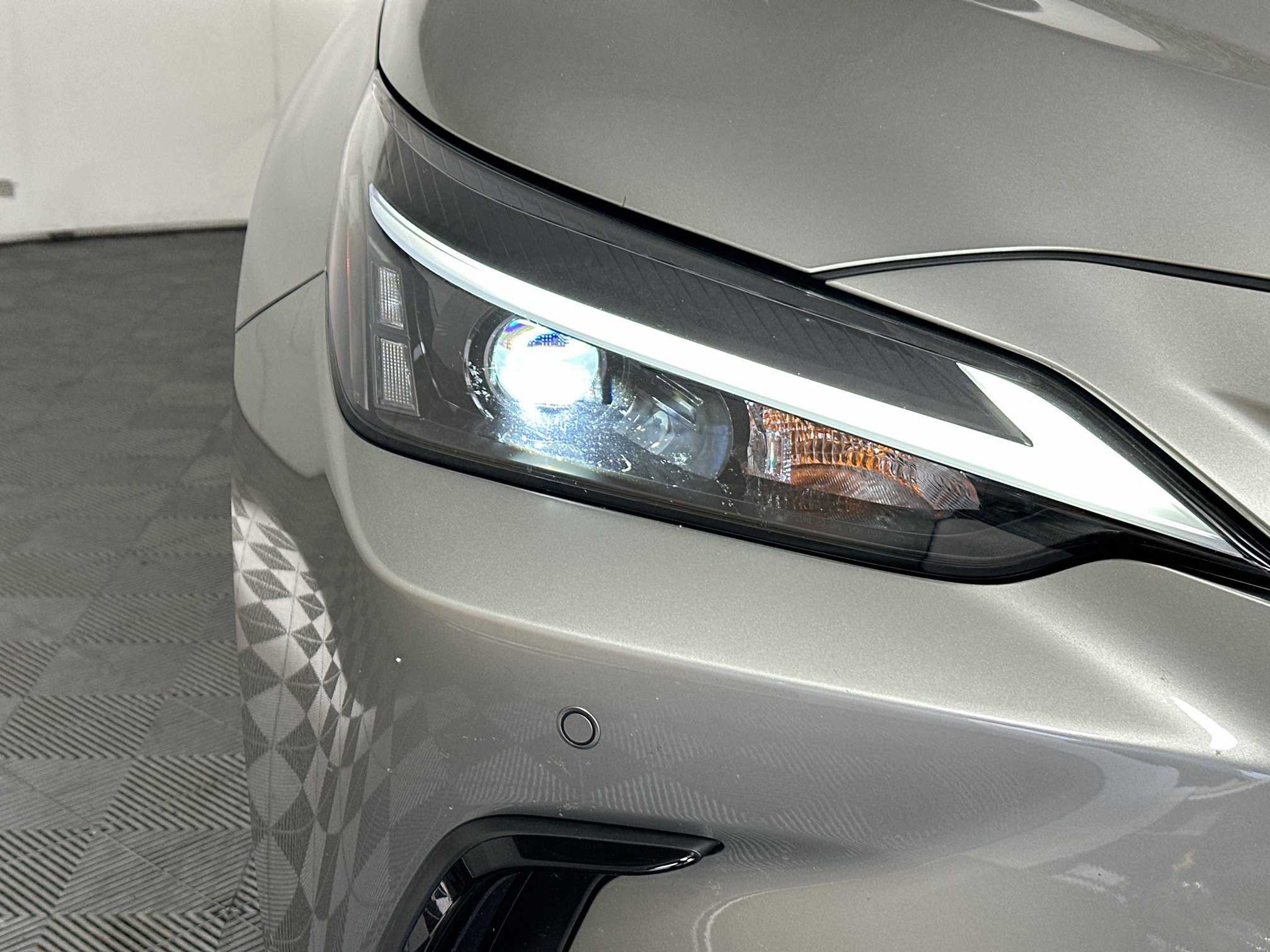 Used 2024 Lexus NX 350h AWD image 9