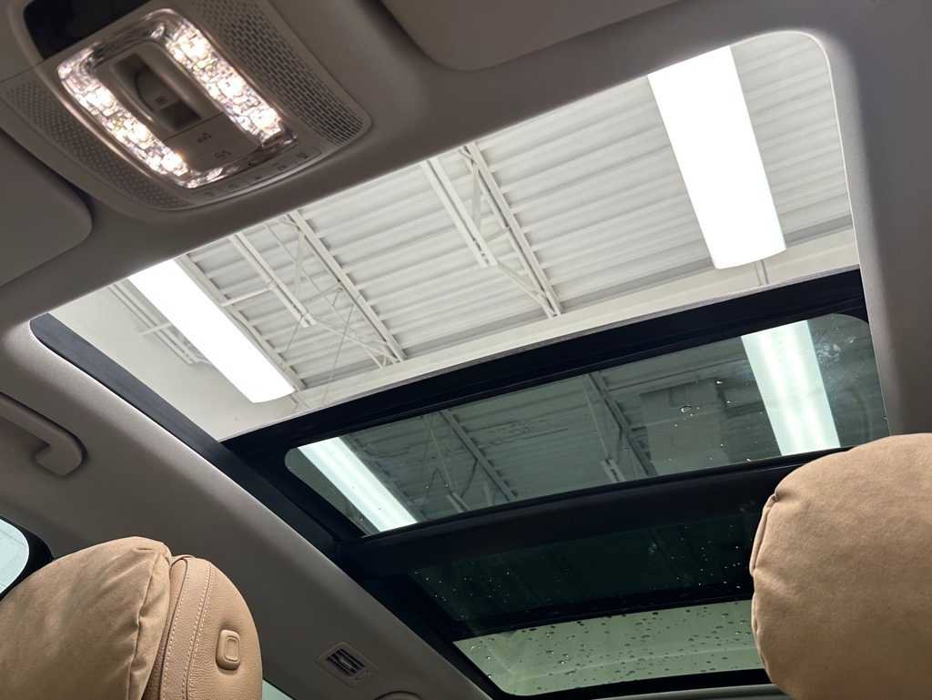 Used 2025 Mercedes-Benz GLS 580 4MATIC image 43