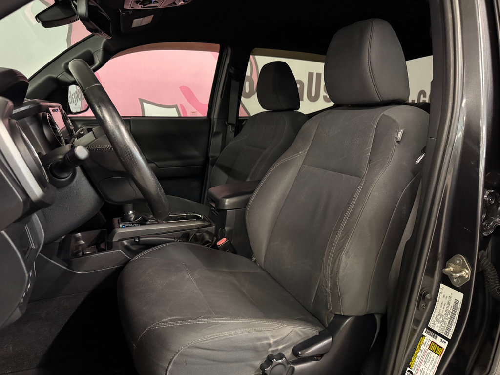 Used 2019 Toyota Tacoma TRD Off-Road image 22