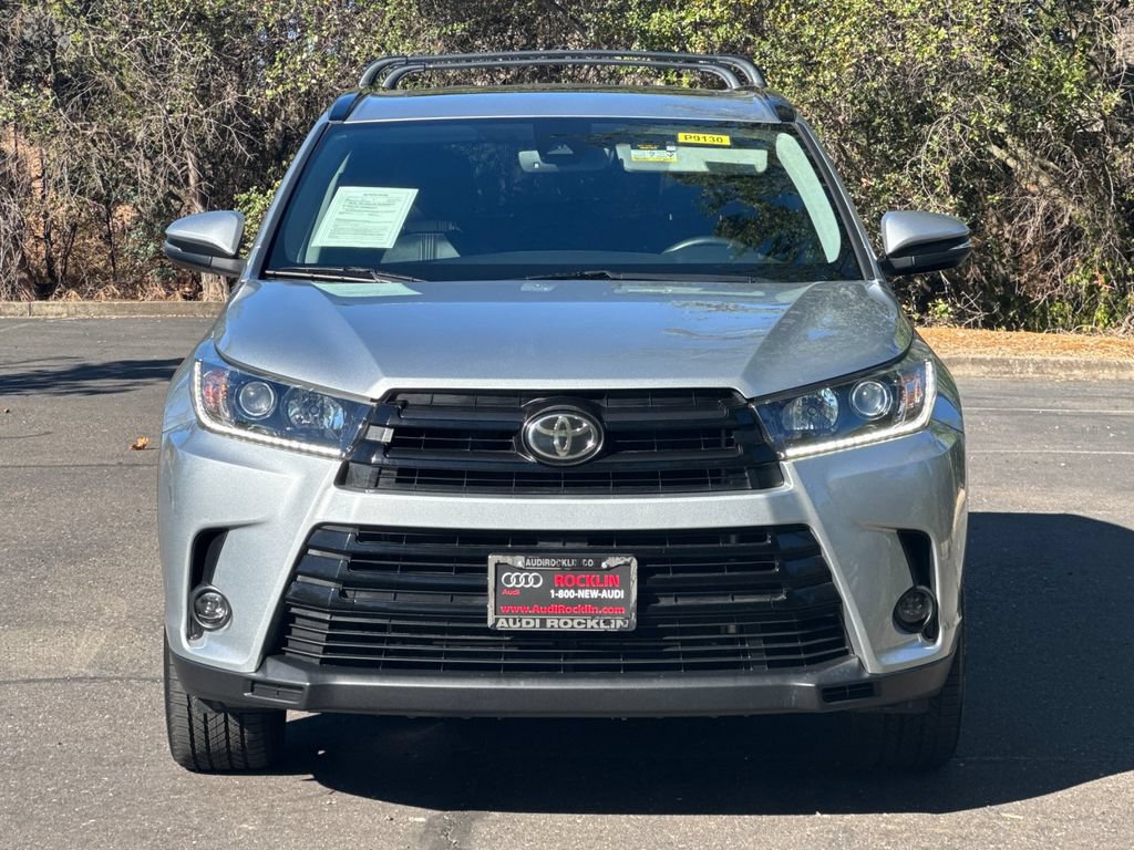 Used 2019 Toyota Highlander SE AWD/4WD image 10