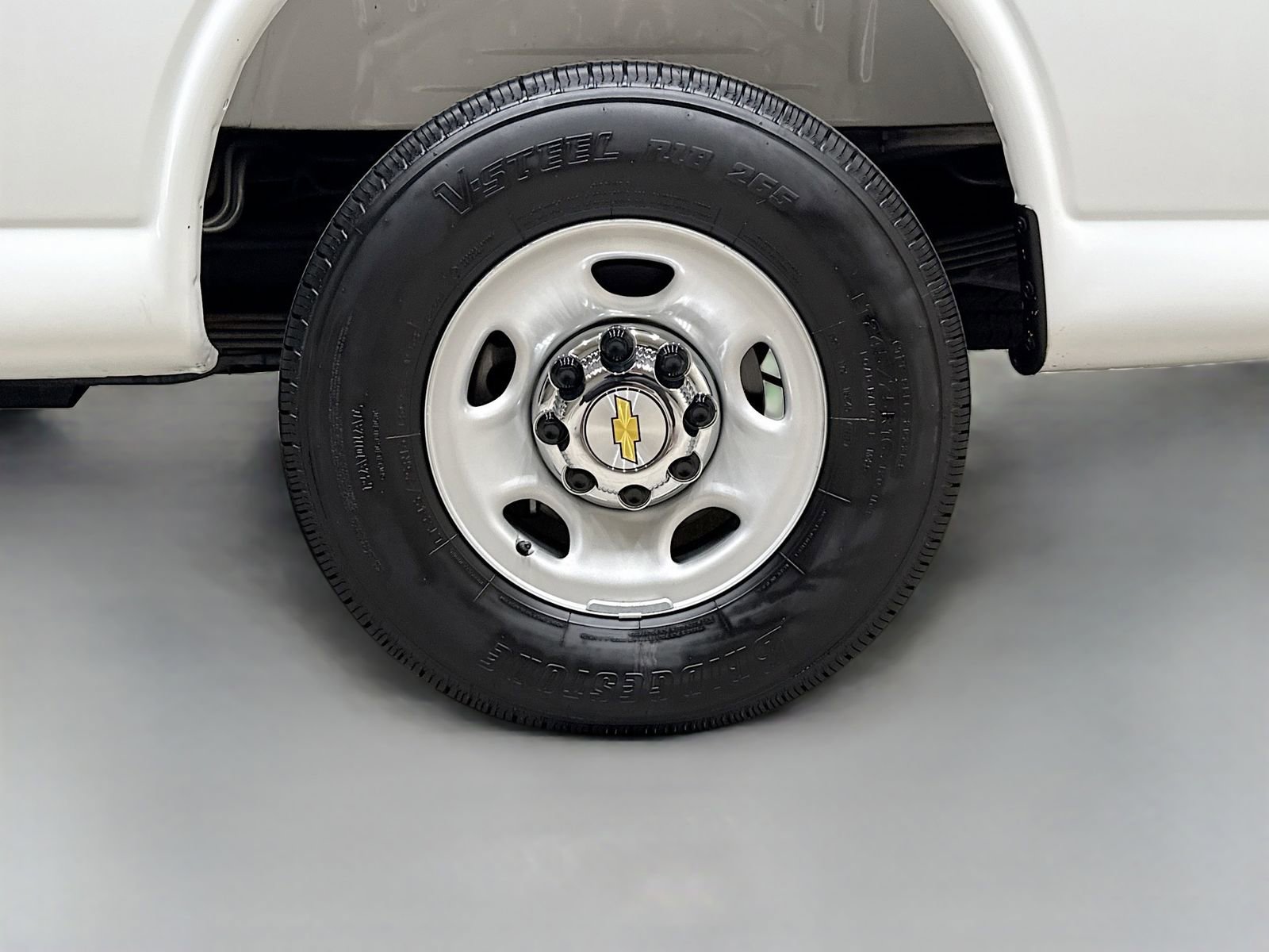 Used 2025 Chevrolet Express 3500 LT w/ LT Preferred Equipment Group RWD image 31