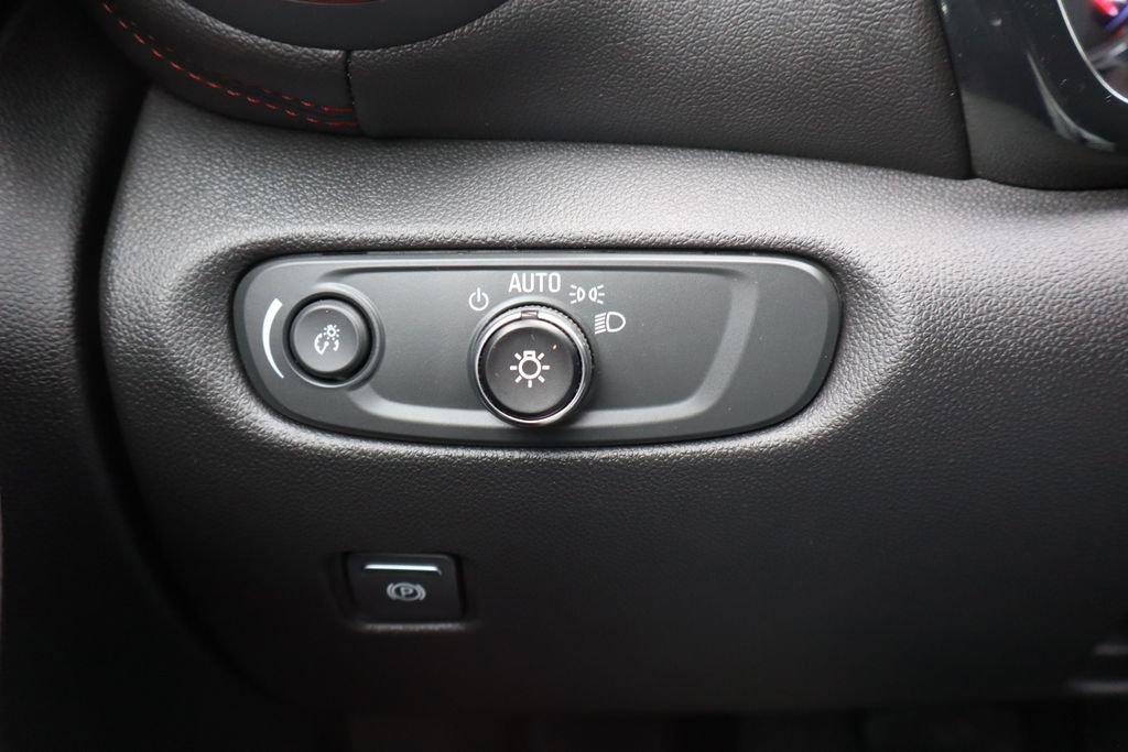 Used 2023 Chevrolet Blazer RS image 18