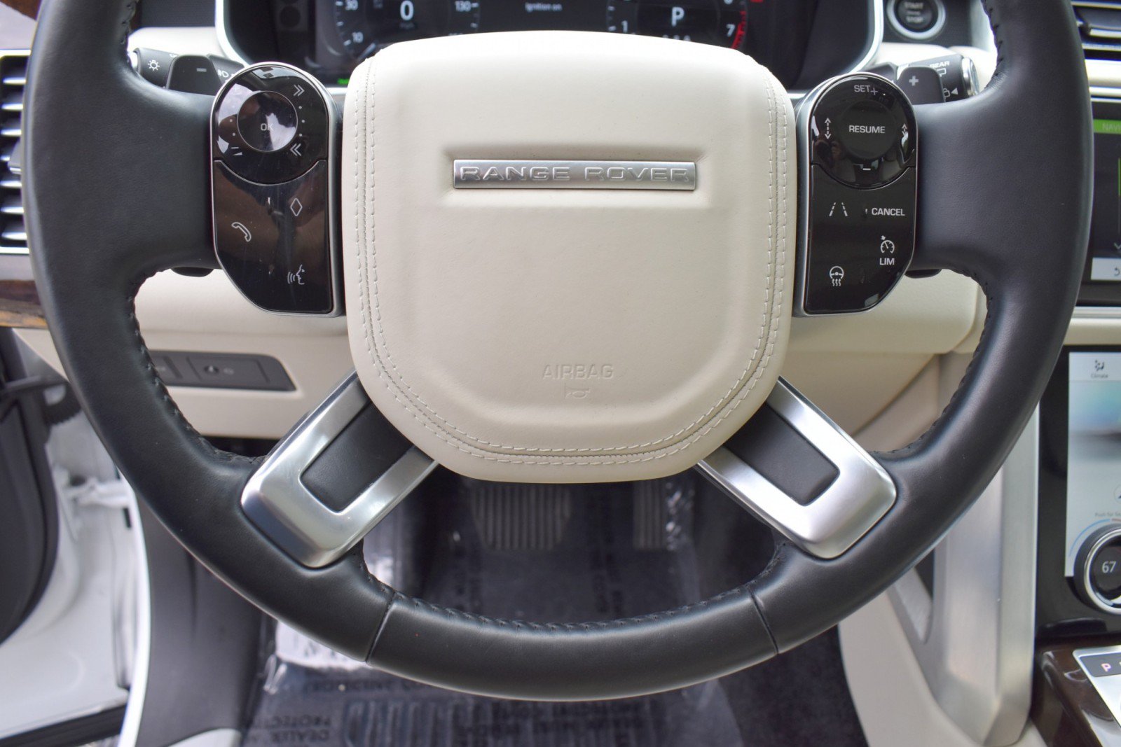 Used 2021 Land Rover Range Rover AWD/4WD image 11