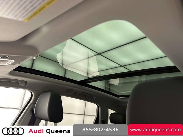 Used 2023 Audi Q7 2.0T Premium Plus w/ Premium Plus Package AWD/4WD image 23