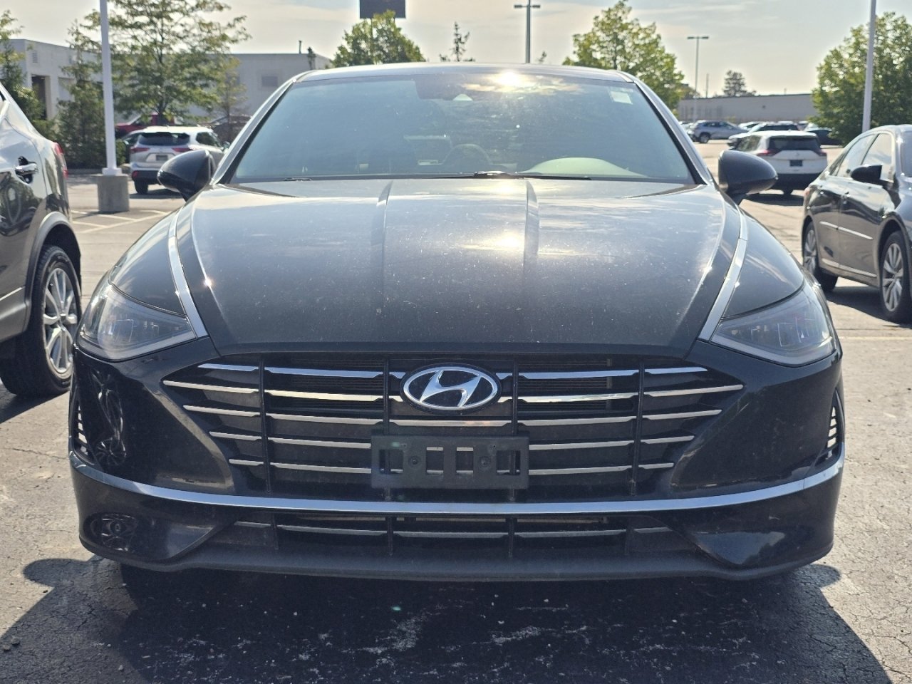 Used 2020 Hyundai Sonata SE w/ Preferred Accessory Package FWD image 2
