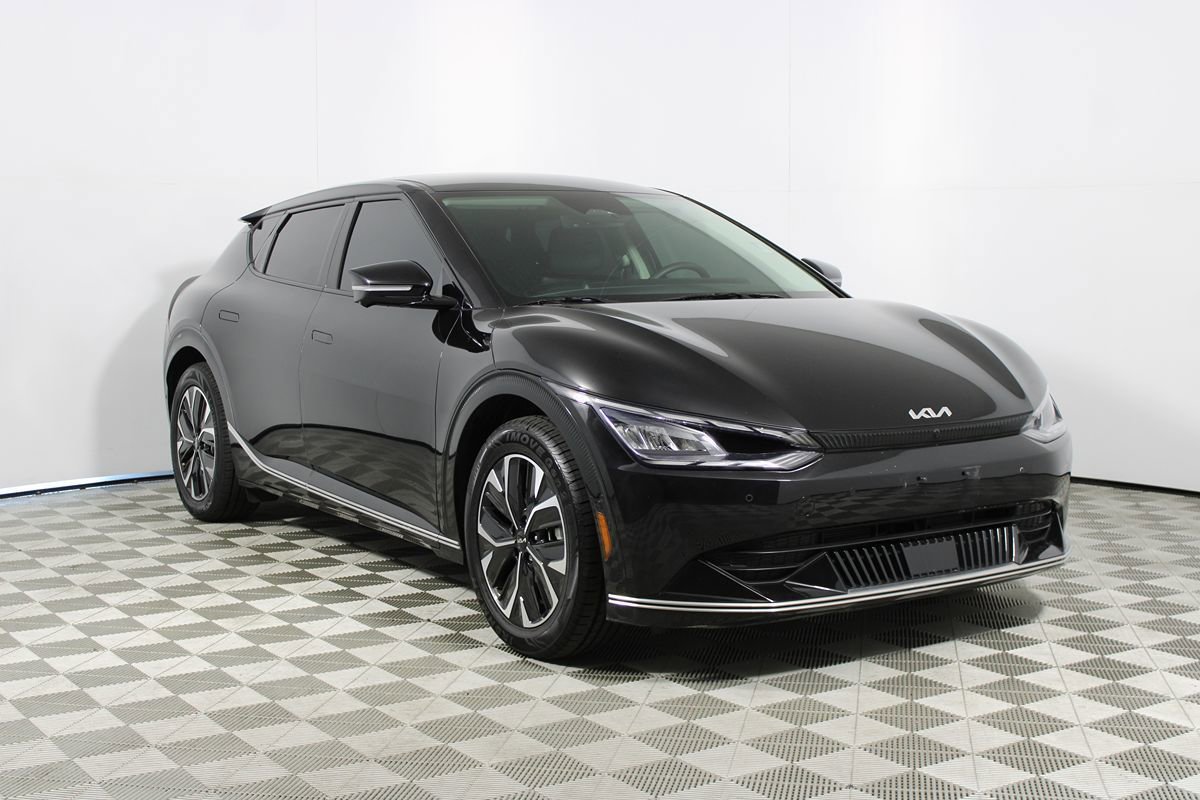 Used 2024 Kia EV6 Wind w/ Wind Technology Package RWD image 28