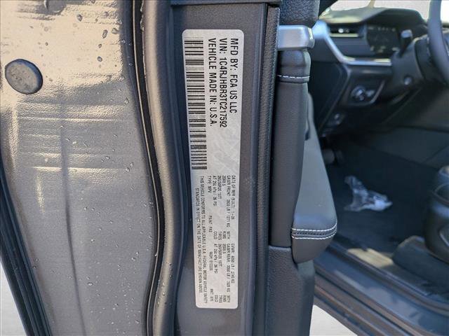 New 2026 Jeep Grand Cherokee Limited Reserve image 17