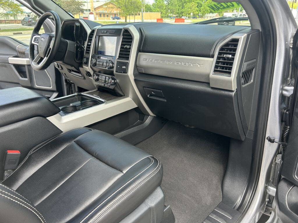 Used 2021 Ford F250 Lariat w/ Lariat Ultimate Package AWD/4WD image 27