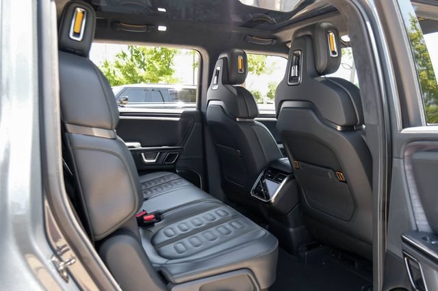 Used 2023 Rivian R1S Adventure AWD/4WD image 43