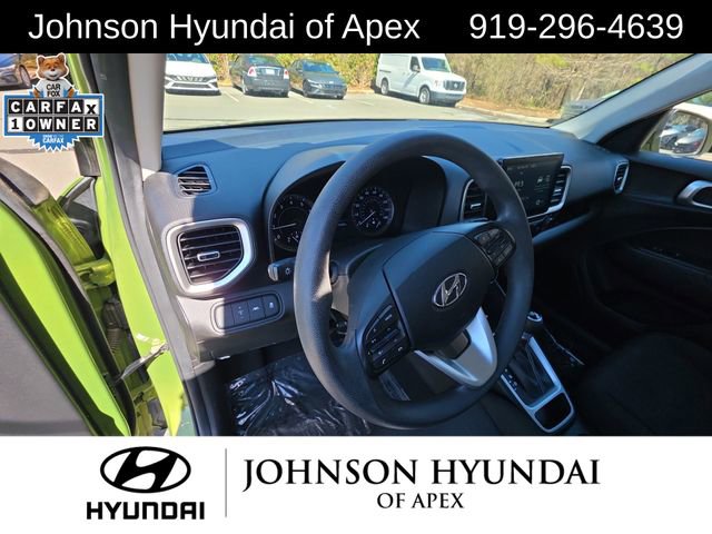 Used 2021 Hyundai Venue SE image 24
