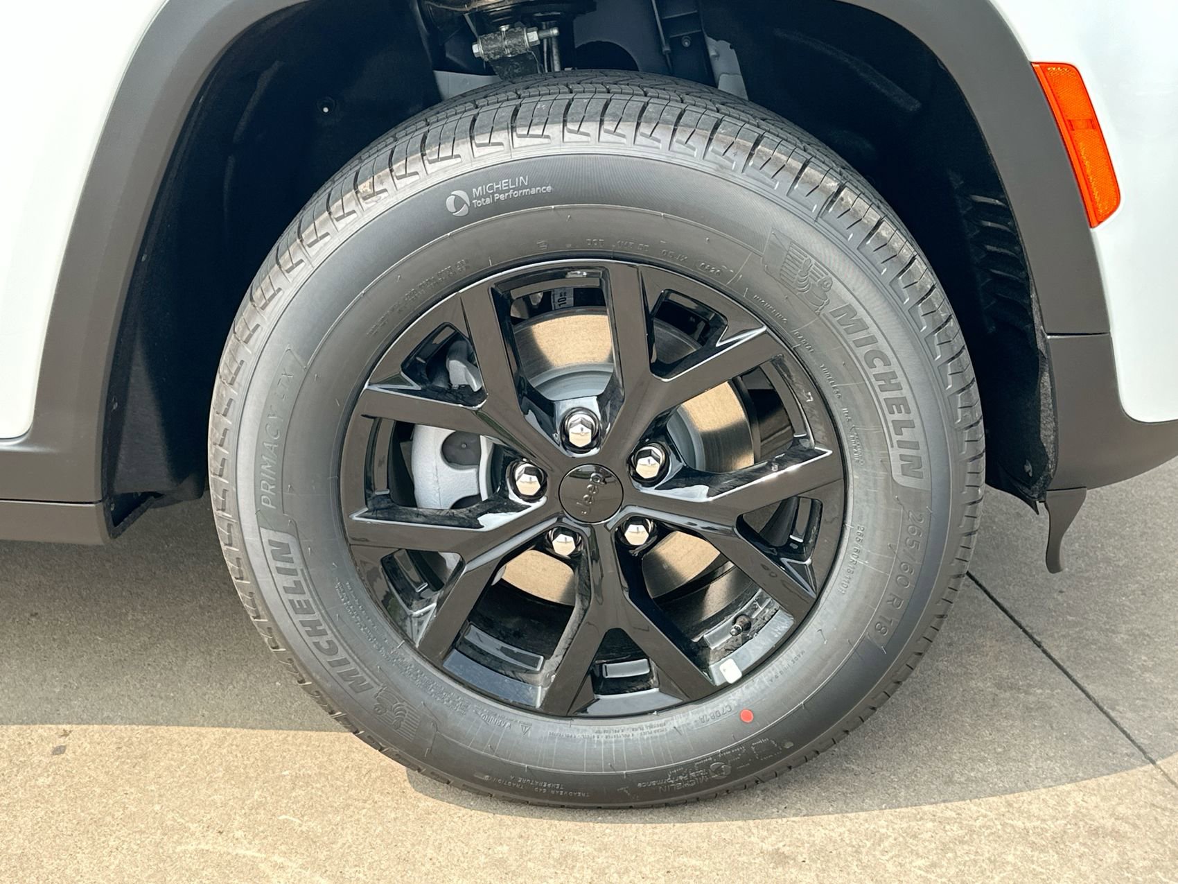 New 2026 Jeep Grand Cherokee Altitude AWD/4WD image 10