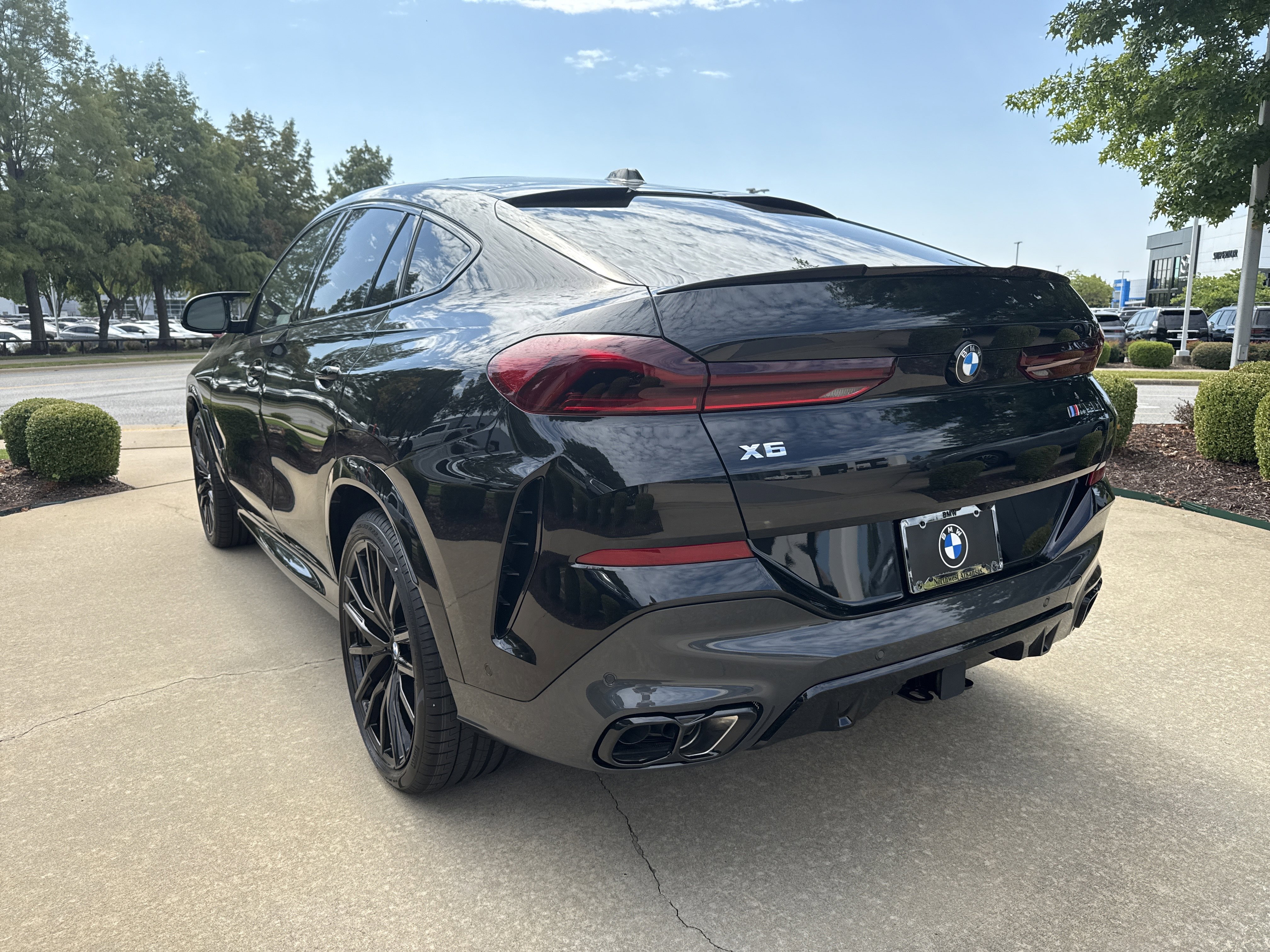 New 2026 BMW X6 M60i image 3