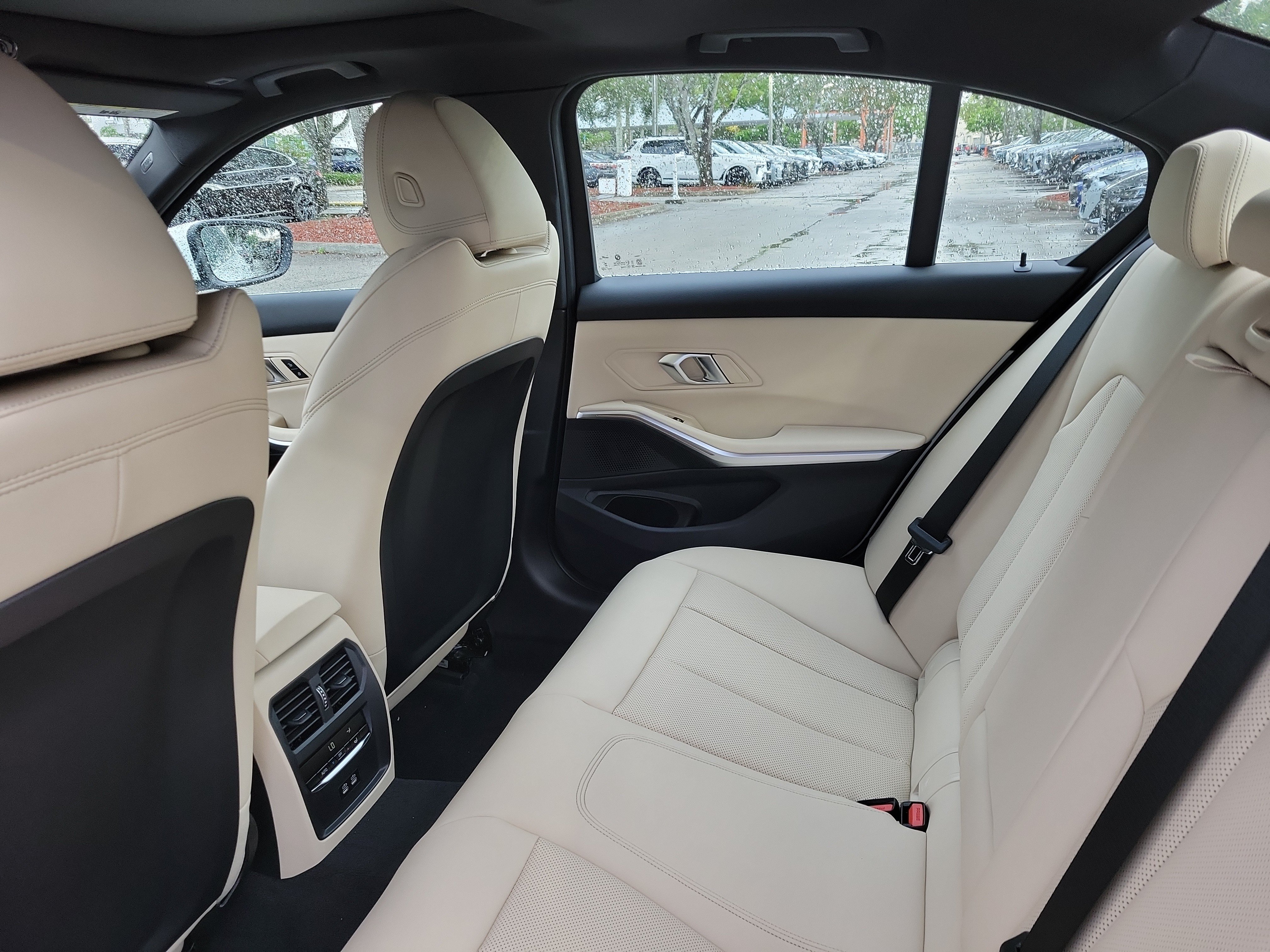 New 2026 BMW 330i Sedan w/ Convenience Package RWD image 8