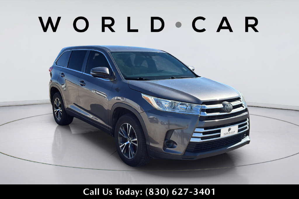 Used 2017 Toyota Highlander LE