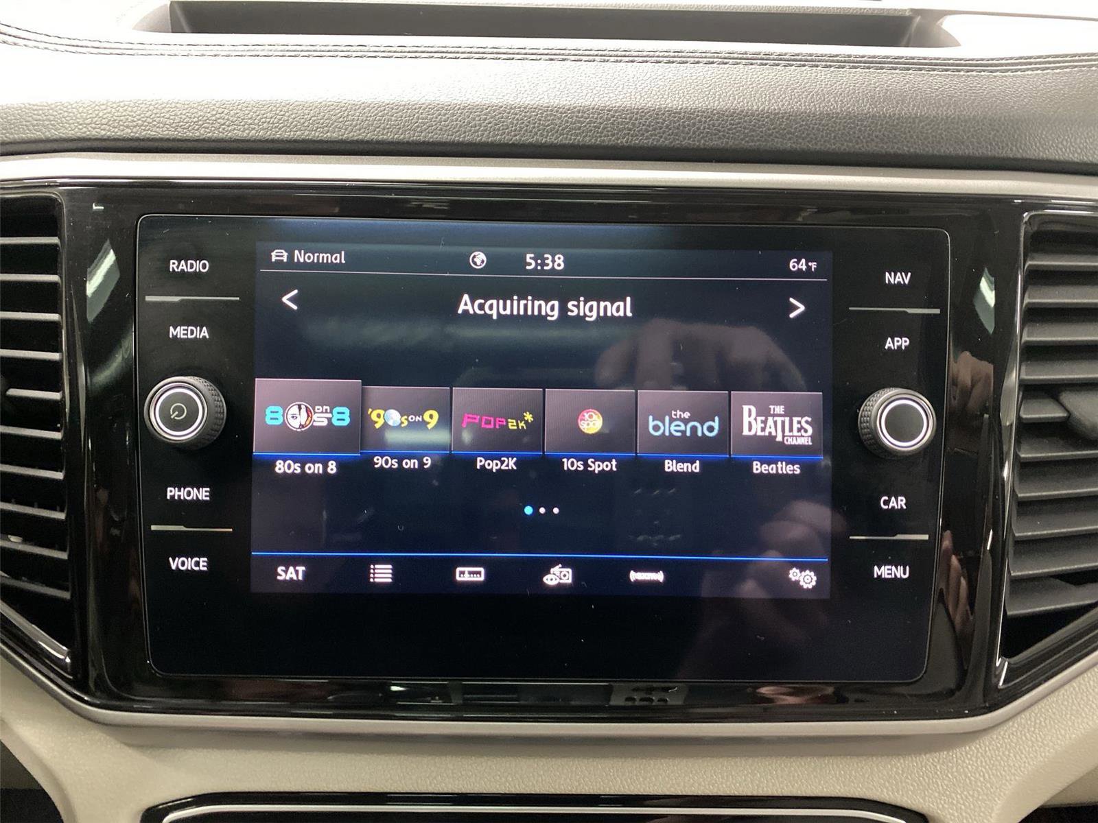 Used 2020 Volkswagen Atlas SEL image 16