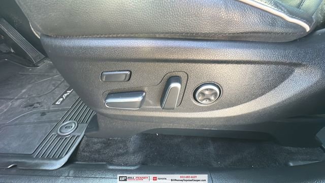Used 2024 Hyundai Palisade Limited image 16